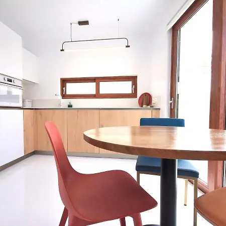 Unique, Stylish & Calm Peces By The Sea * Costa Teguise