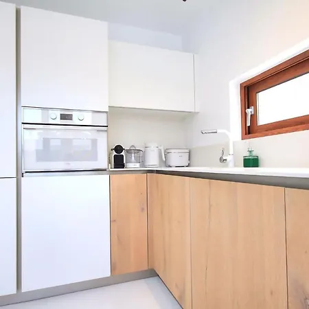 Unique, Stylish & Calm Peces By The Sea *