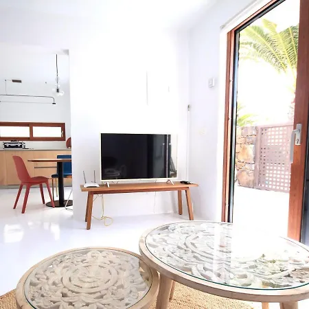 Casa vacanze Unique, Stylish & Calm Peces By The Sea *