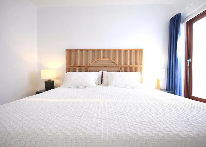 Unique, Stylish & Calm Peces By The Sea Holiday home *