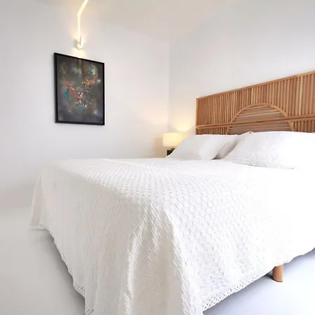 Unique, Stylish & Calm Peces By The Sea * コスタ・テギセ